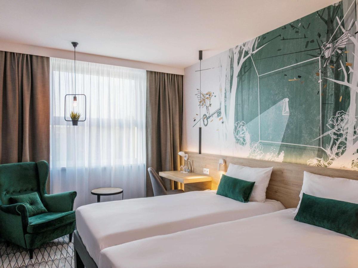 Отель Ibis Styles Krakow East Экстерьер фото