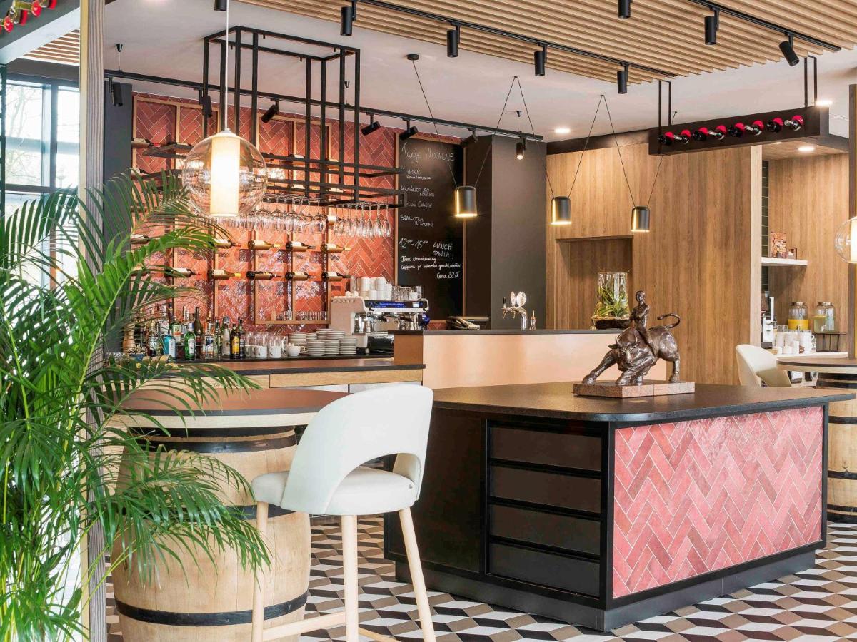 Отель Ibis Styles Krakow East Экстерьер фото
