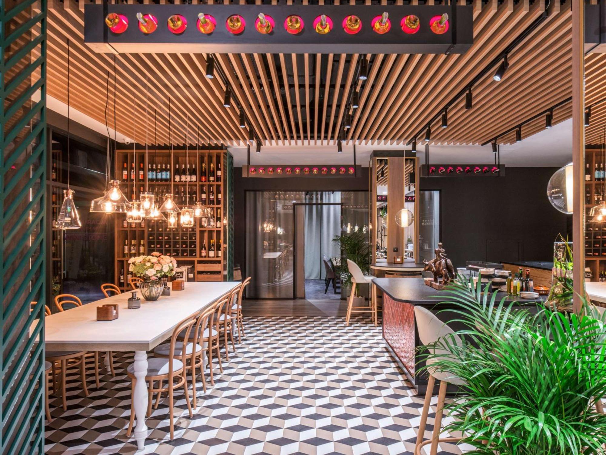 Отель Ibis Styles Krakow East Экстерьер фото
