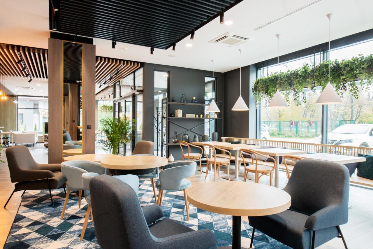 Отель Ibis Styles Krakow East Экстерьер фото